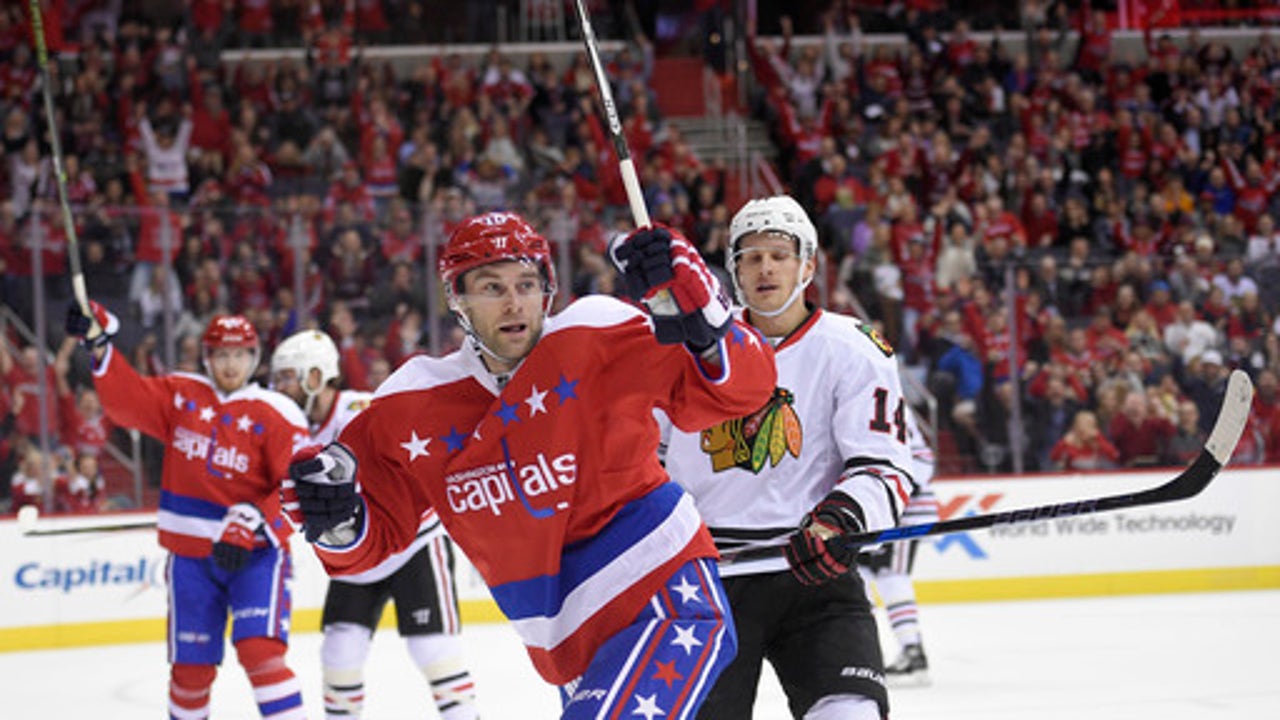 Capitals rout Blackhawks 6-0 to extend winning streak to 8 (Jan 13, 2017)